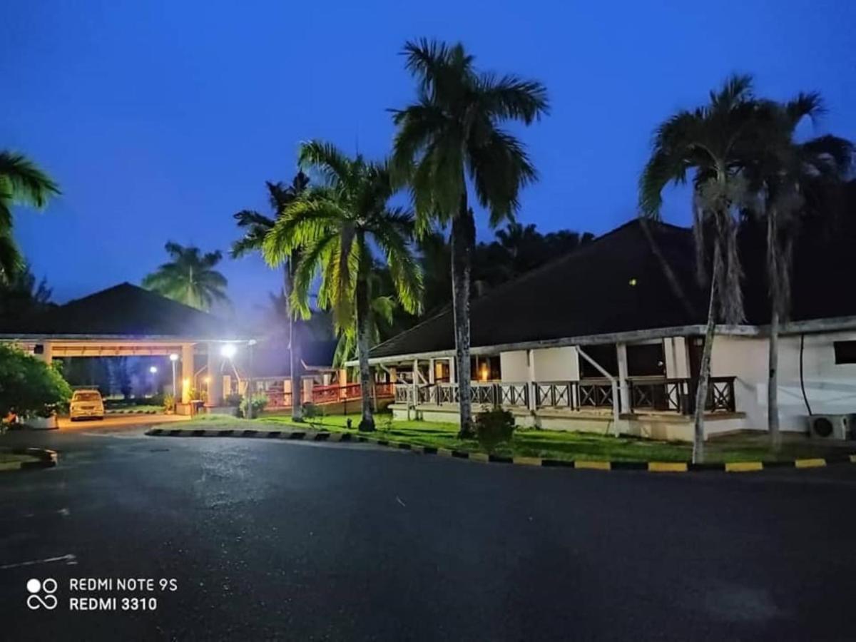 Hotel Felda Residence Sahabat Kampong Ateamu Bagian luar foto