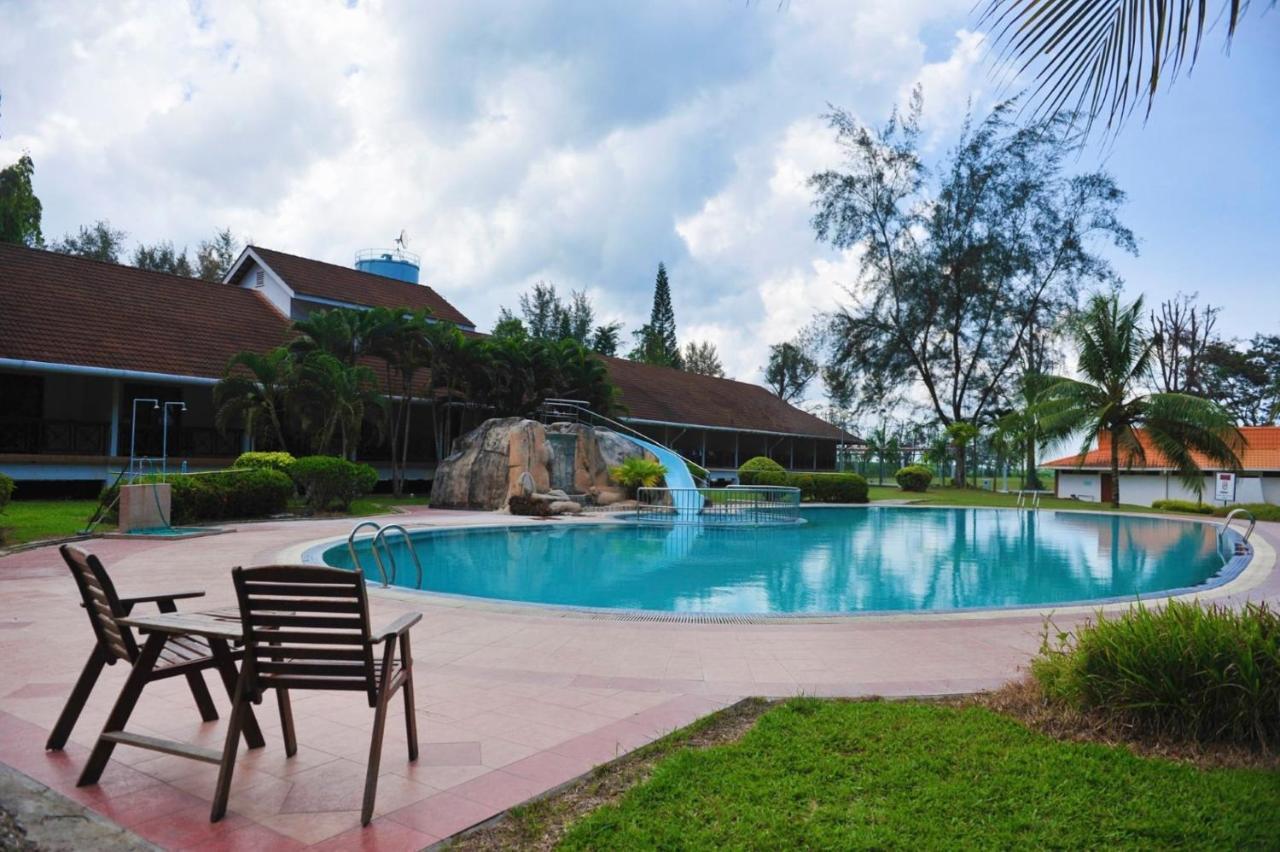 Hotel Felda Residence Sahabat Kampong Ateamu Bagian luar foto